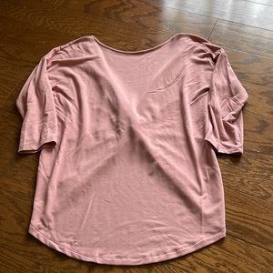 Open back quarter sleeve shirt